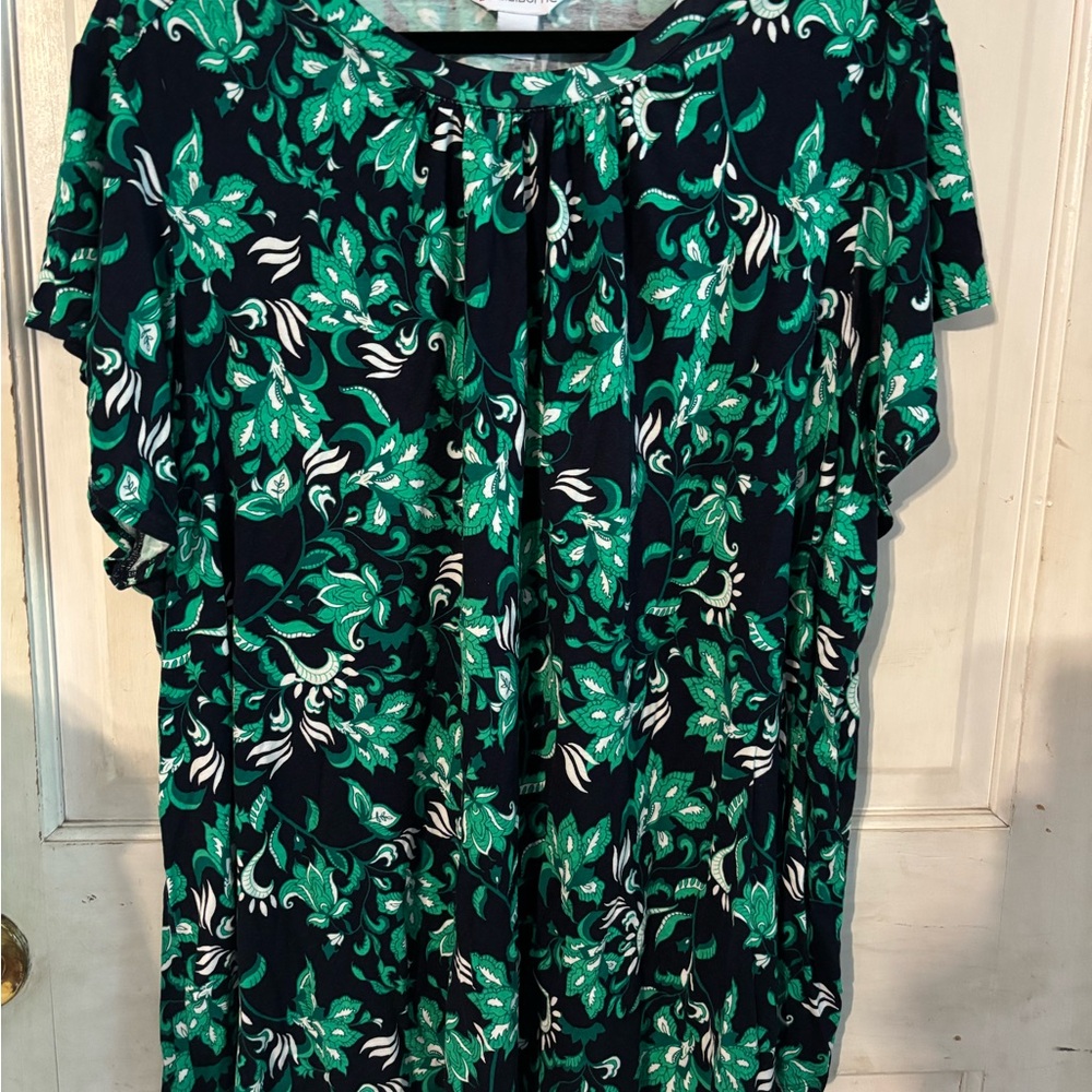 Liz Claiborne Green and Black Leaf Print Blouse